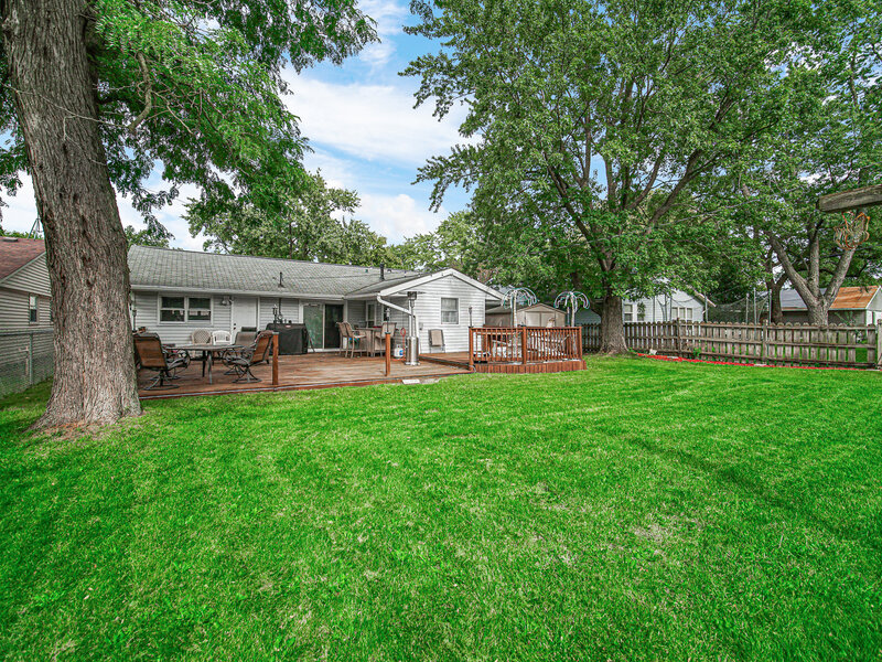 741 Surrey Drive Streamwood IL 60107