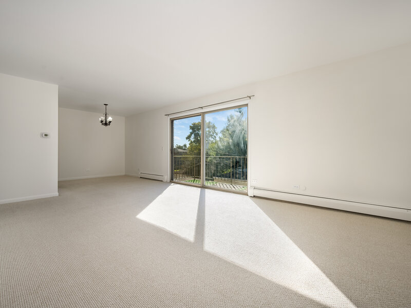 1611 Ashland Avenue Des Plaines IL 60016