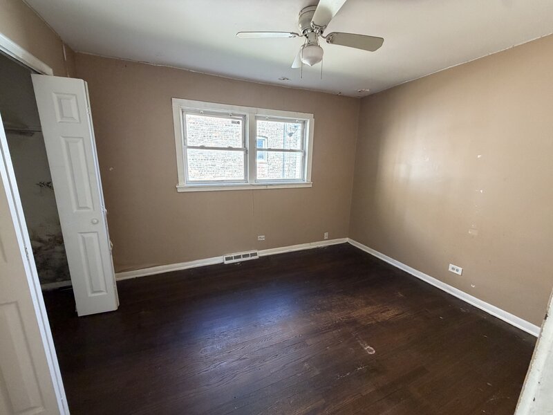 10517 S Cottage Grove Avenue Chicago IL 60628