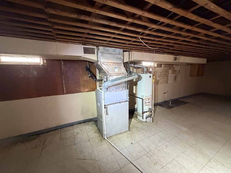 10517 S Cottage Grove Avenue Chicago IL 60628
