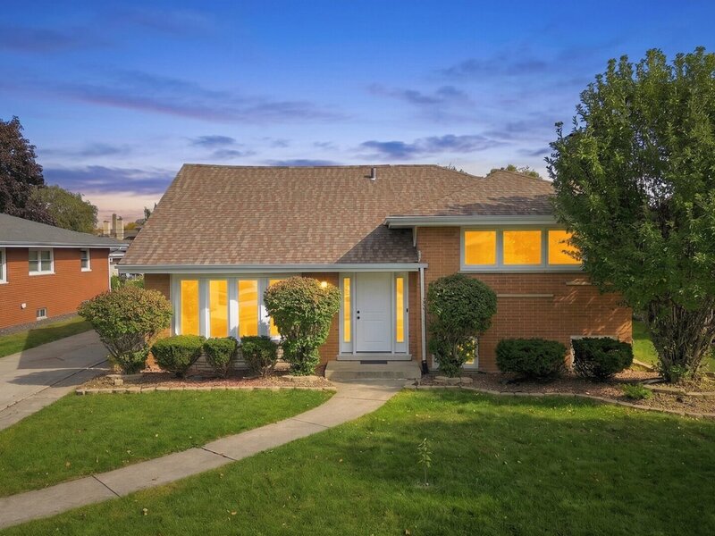 10029 Kedvale Avenue Oak Lawn IL 60453