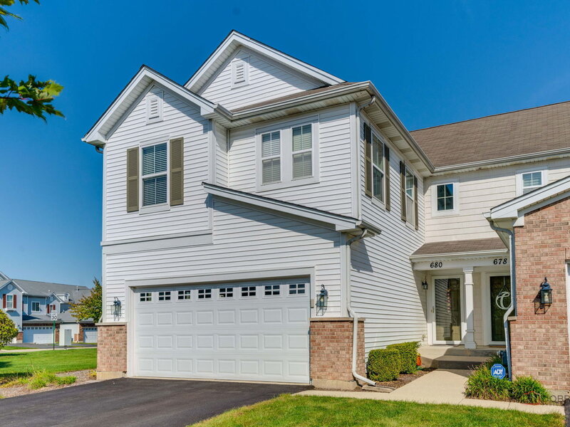 680 Acadia Circle Crystal Lake IL 60014