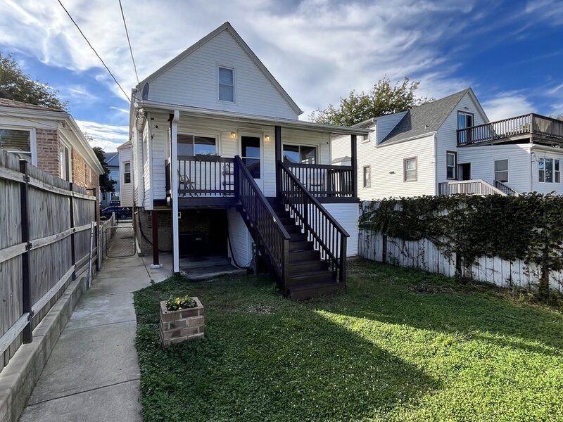 2123 N Karlov Avenue Chicago IL 60639