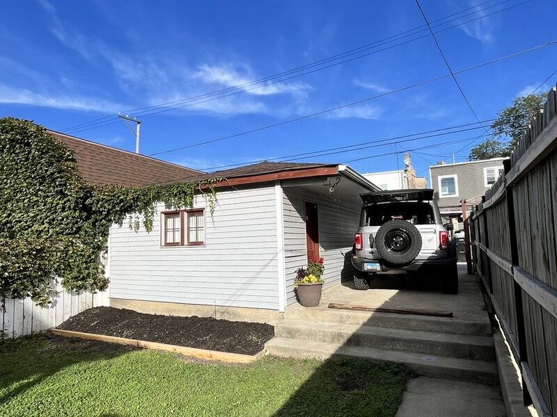 2123 N Karlov Avenue Chicago IL 60639