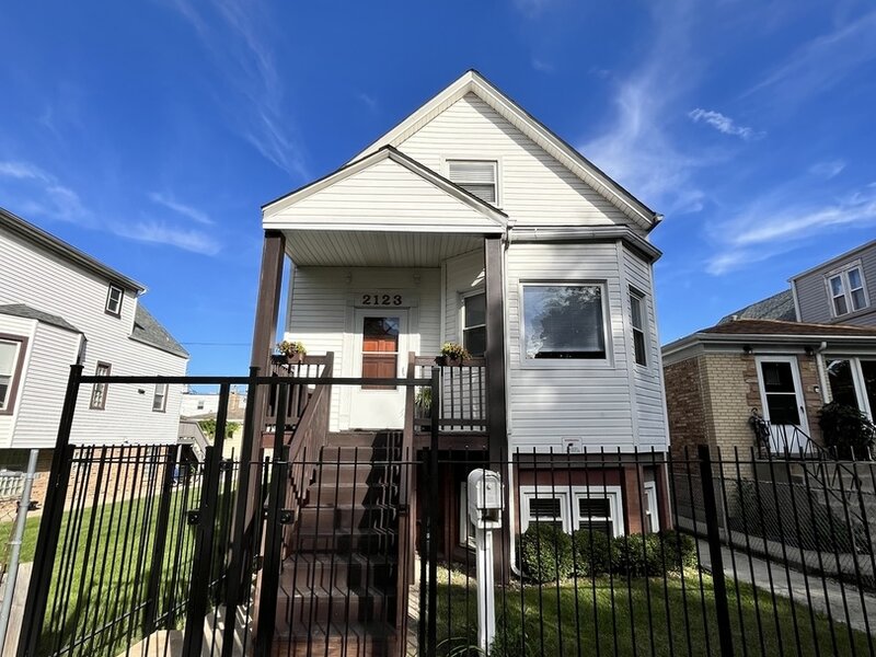 2123 N Karlov Avenue Chicago IL 60639