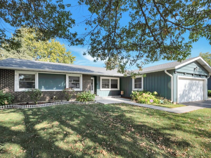 1317 Cumberland Circle Elk Grove Village IL 60007