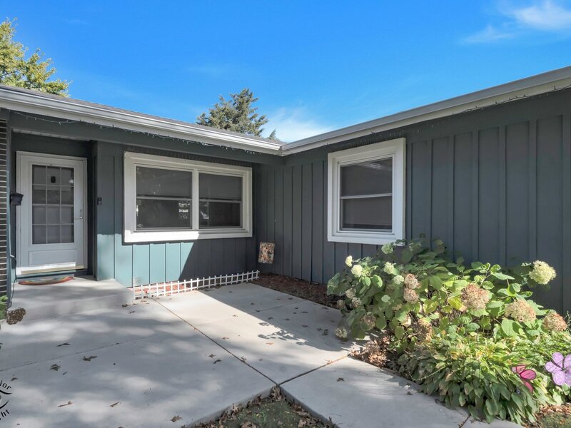 1317 Cumberland Circle Elk Grove Village IL 60007