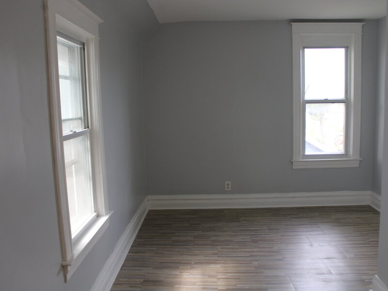 112 Washington Park Waukegan IL 60085