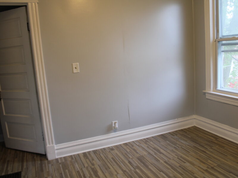112 Washington Park Waukegan IL 60085