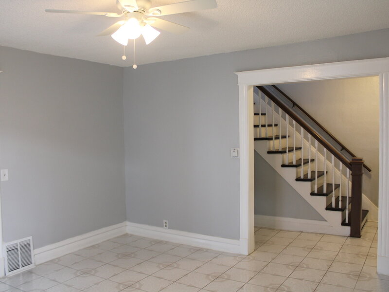 112 Washington Park Waukegan IL 60085