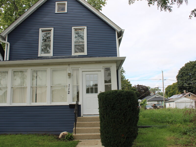 112 Washington Park Waukegan IL 60085