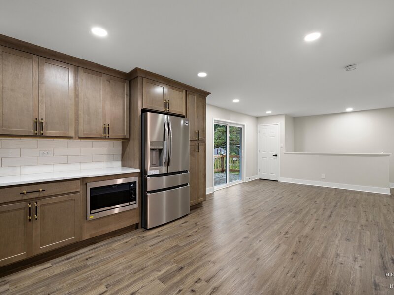355 Hiawatha Drive Lake In The Hills IL 60156