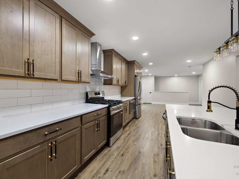 355 Hiawatha Drive Lake In The Hills IL 60156