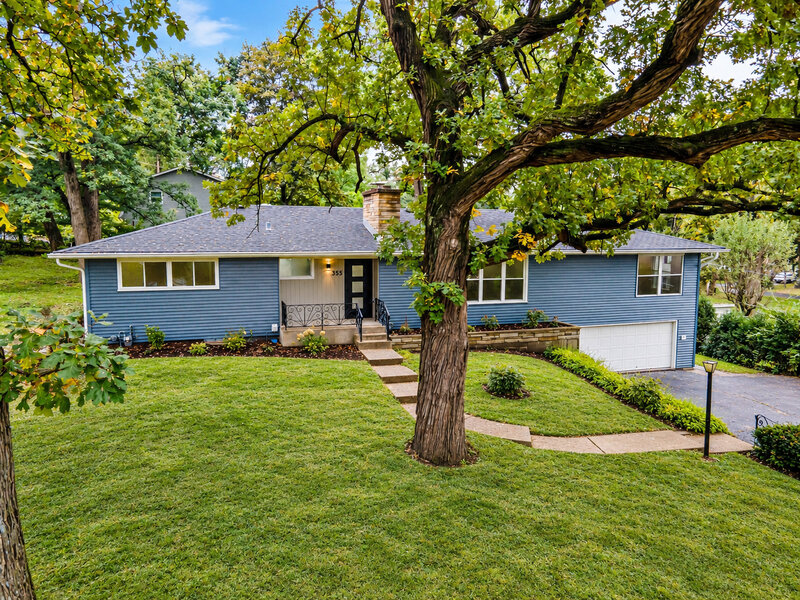 355 Hiawatha Drive Lake In The Hills IL 60156