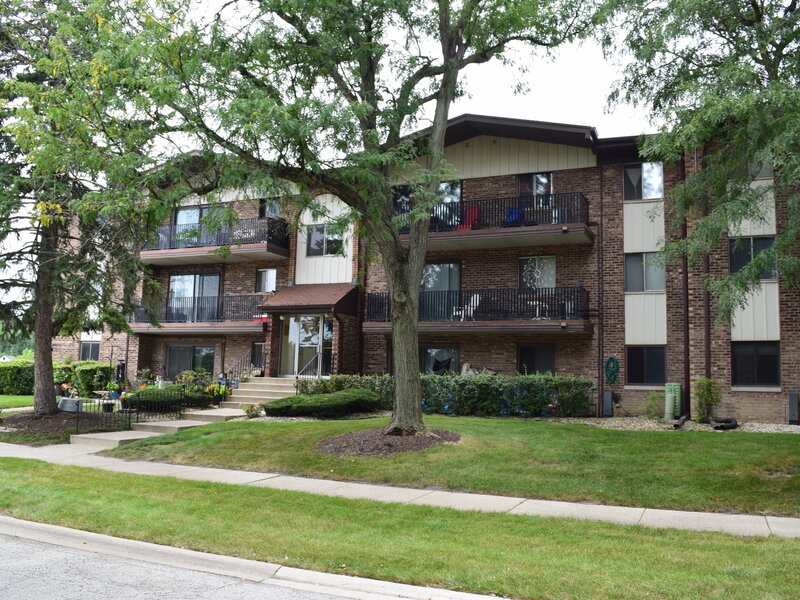 14030 Laramie Avenue Crestwood IL 60418