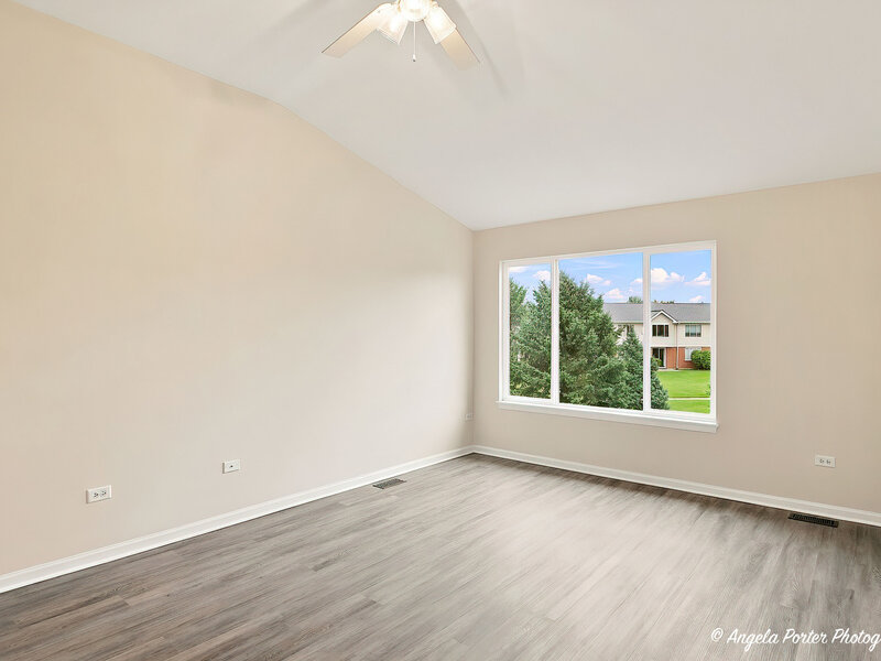 613 Legend Lane Mchenry IL 60050