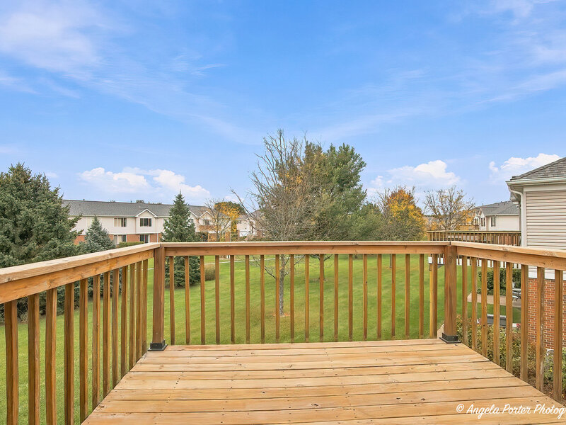 613 Legend Lane Mchenry IL 60050