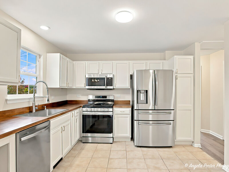 613 Legend Lane Mchenry IL 60050
