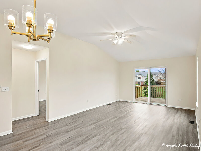 613 Legend Lane Mchenry IL 60050