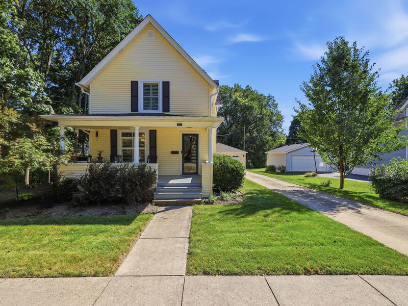 222 N 5th Street St. Charles IL 60174