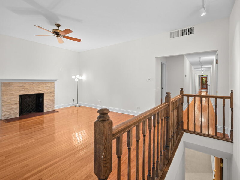 5443 S Cornell Avenue Chicago IL 60615