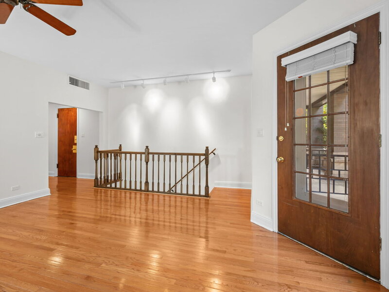 5443 S Cornell Avenue Chicago IL 60615