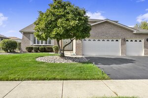 Photo of 380 Providence Drive Matteson IL 60443