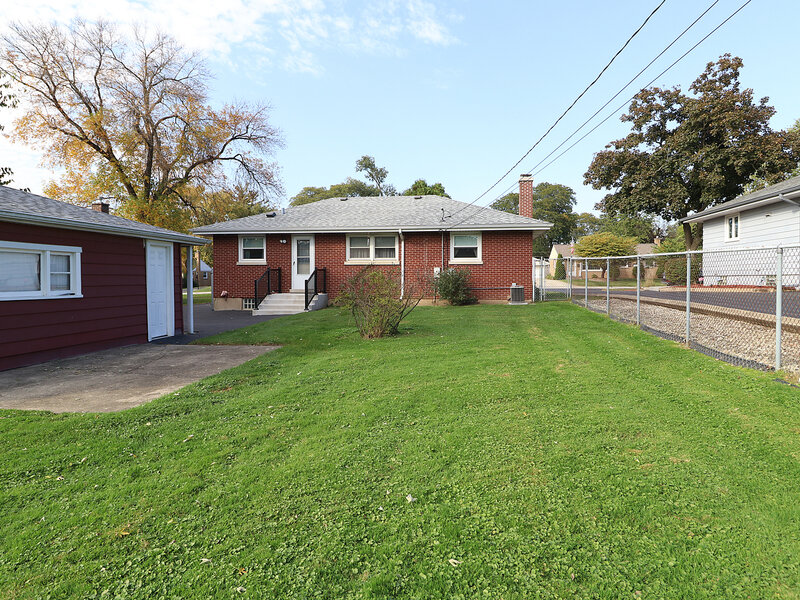 15 8th Street Downers Grove IL 60515