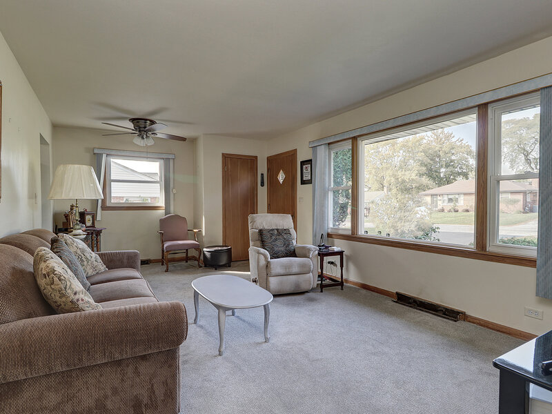 15 8th Street Downers Grove IL 60515
