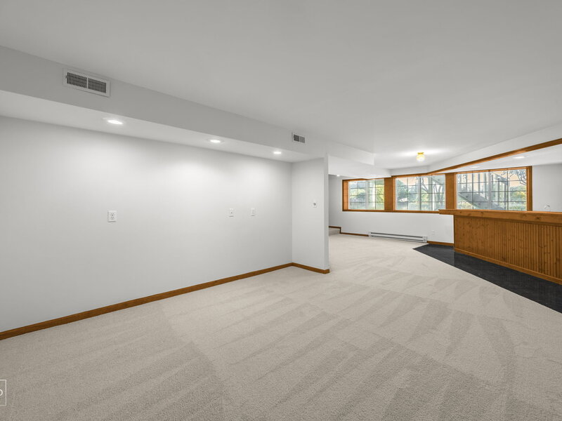 293 Shadybrook Lane Aurora IL 60504