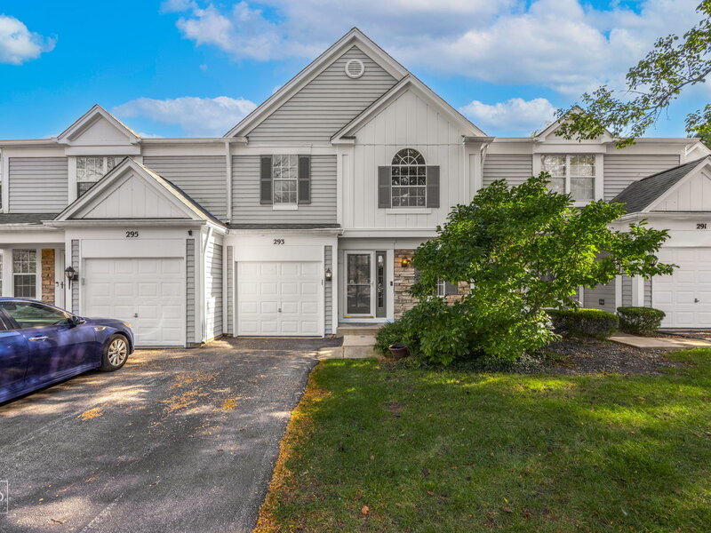 293 Shadybrook Lane Aurora IL 60504