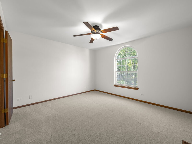 293 Shadybrook Lane Aurora IL 60504