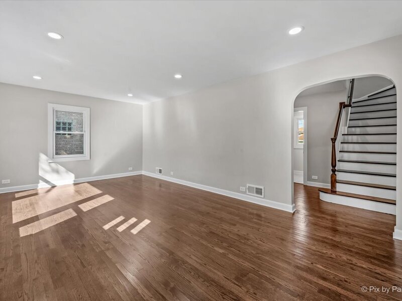 7232 W Oakton Street Niles IL 60714