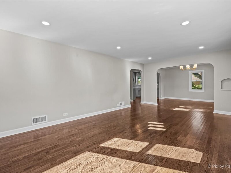 7232 W Oakton Street Niles IL 60714