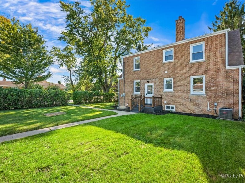 7232 W Oakton Street Niles IL 60714