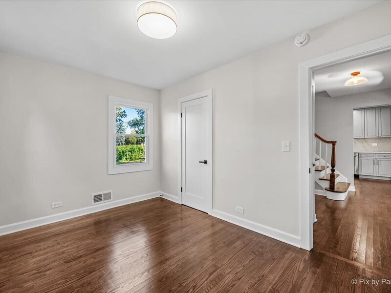 7232 W Oakton Street Niles IL 60714