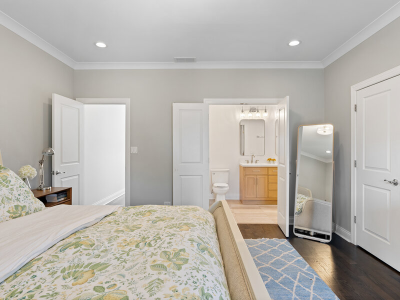 3141 N Saint Louis Avenue Chicago IL 60618
