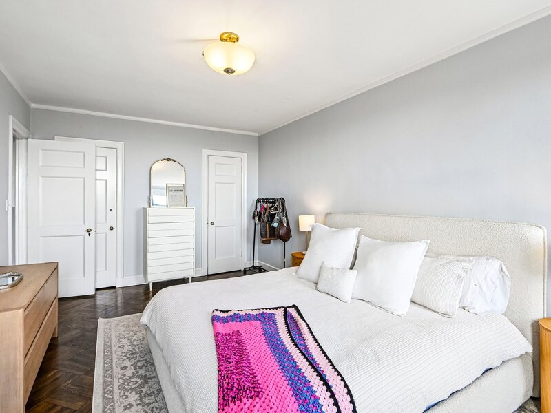 2000 N Lincoln Park West Avenue Chicago IL 60614