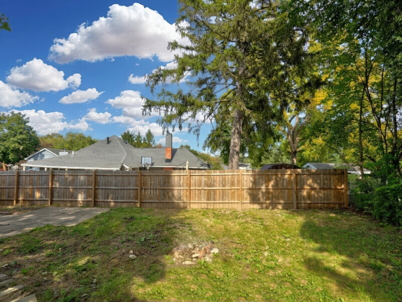 26110 W Lakeview Avenue Ingleside IL 60041