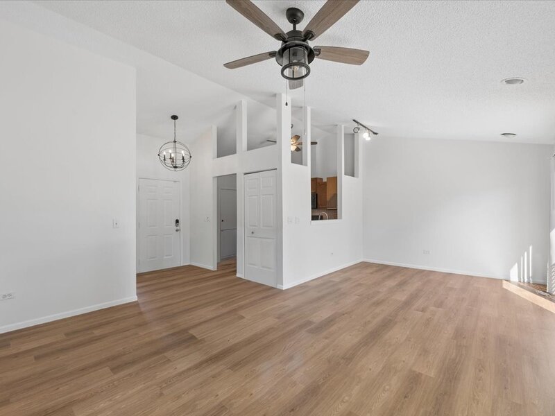 516 Lyon Drive Buffalo Grove IL 60089