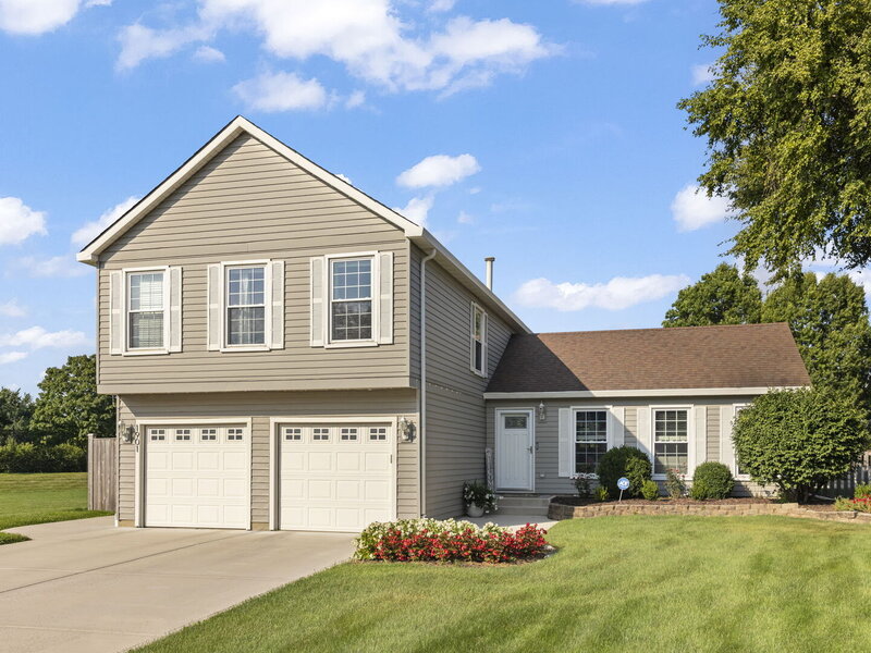 1901 Clydesdale Drive Wheaton IL 60189