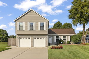 Photo of 1901 Clydesdale Drive Wheaton IL 60189