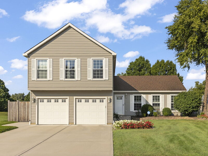 1901 Clydesdale Drive Wheaton IL 60189