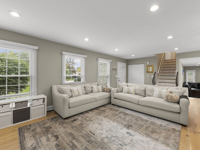 1901 Clydesdale Drive Wheaton IL 60189