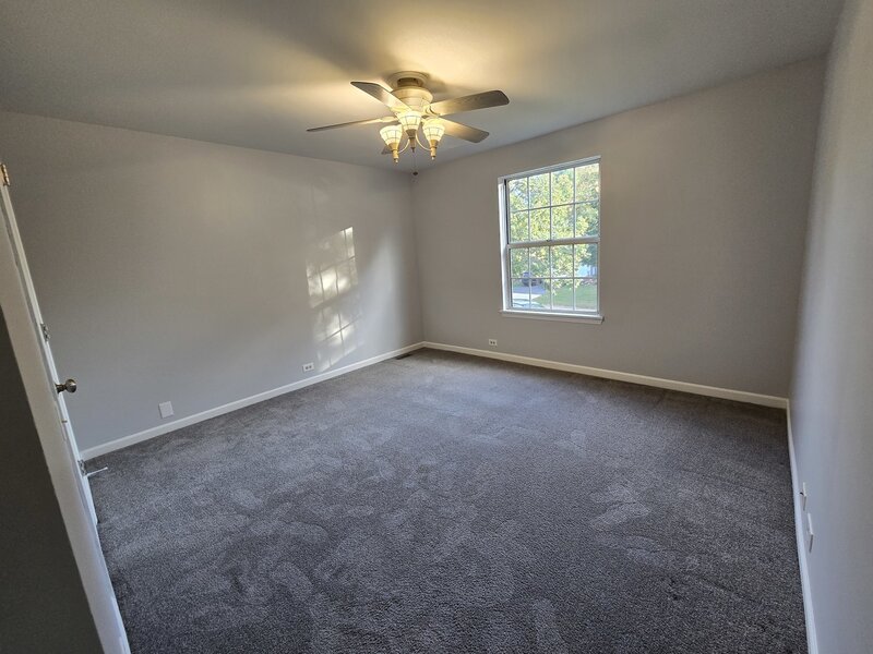 1672 Pebble Beach Circle Elgin IL 60123