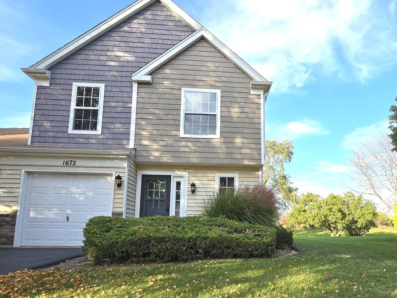 1672 Pebble Beach Circle Elgin IL 60123