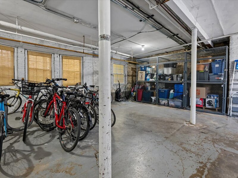 1304 W Carmen Avenue Chicago IL 60640