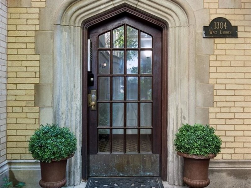 1304 W Carmen Avenue Chicago IL 60640
