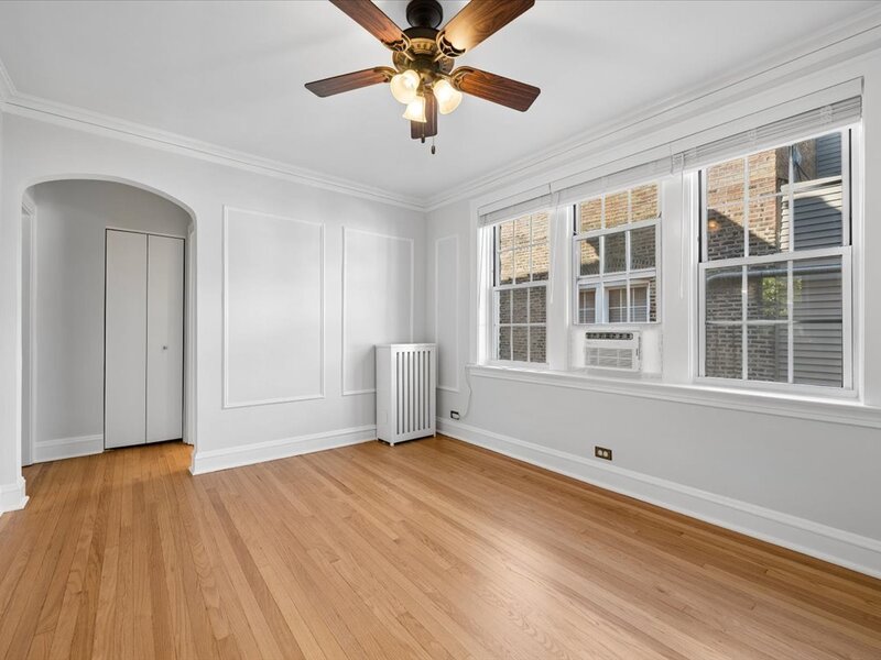 1304 W Carmen Avenue Chicago IL 60640