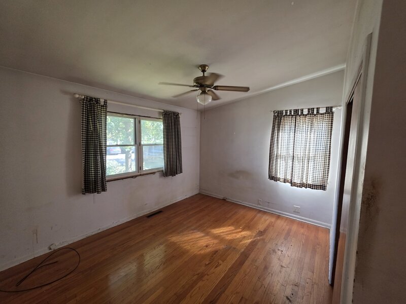 329 S 12th Street St. Charles IL 60174
